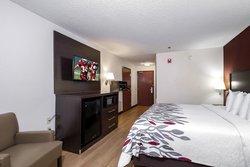  - Red Roof Inn Central at Papermill Knoxville - I-40 & I-75, Exit 383