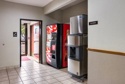  - Red Roof Inn Dumas