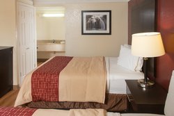  - Red Roof Inn Ardmore - I-35, Exit 33