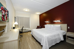  - Red Roof Plus+ Inn & Suites Gainesville - I-75, Exit 384