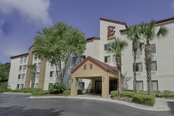  - Red Roof Plus+ Inn & Suites Gainesville - I-75, Exit 384