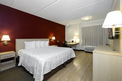  - Red Roof Plus+ Inn & Suites Gainesville - I-75, Exit 384