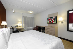  - Red Roof Plus+ Inn & Suites Gainesville - I-75, Exit 384