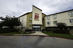  - Red Roof Plus+ Inn & Suites Houston - I-10, Exit 750