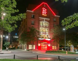  - Red Roof Plus+ Inn & Suites Downtown Columbus - I-670, Exit 4