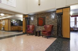  - Red Roof Plus+ Inn & Suites Downtown Columbus - I-670, Exit 4