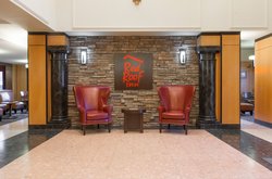  - Red Roof Plus+ Inn & Suites Downtown Columbus - I-670, Exit 4