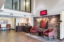  - Red Roof Inn Uptown Laredo - I-35, Exit 3A