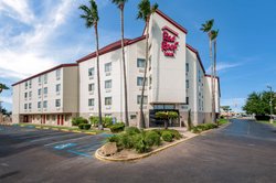  - Red Roof Inn Uptown Laredo - I-35, Exit 3A