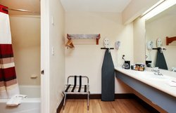  - Red Roof Inn Santa Ana - I-5, Exit 105