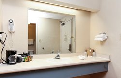  - Red Roof Inn Santa Ana - I-5, Exit 105