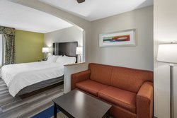  - Holiday Inn Express & Suites Blue Ash - I-71, Exit 15