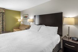  - Holiday Inn Express & Suites Blue Ash - I-71, Exit 15