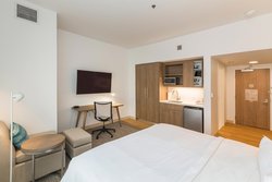  - Element Hotel Airport Denver