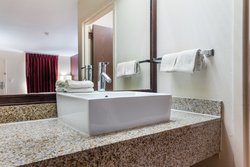  - Red Roof Inn & Suites Texarkana - I-30, Exit 223