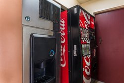  - Red Roof Inn & Suites Texarkana - I-30, Exit 223