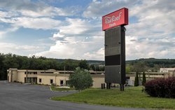  - Red Roof Inn Clearfield - I-80, Exit 120