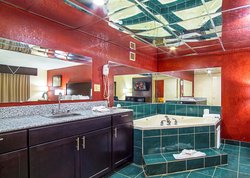  - Red Roof Inn & Suites Greenwood