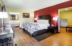  - Red Roof Inn & Suites Greenwood