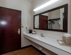  - Red Roof Inn Hartselle - I-65, Exit 328