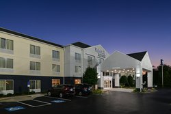  - Fairfield Inn & Suites by Marriott Arrowood Charlotte - I-77, Exit 3