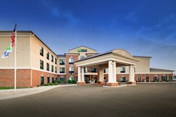  - Holiday Inn Express & Suites Peru - I-80, Exit 75