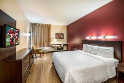  - Red Roof Plus+ Inn & Suites Westbury