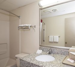  - Red Roof Inn Vernon - CT 30, I-84, Exit 65