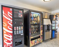  - Red Roof Inn Vernon - CT 30, I-84, Exit 65