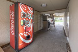  - Red Roof Plus+ Inn & Suites Goodlettsville - I-65, Exit 97