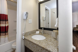  - Red Roof Inn Vermillion