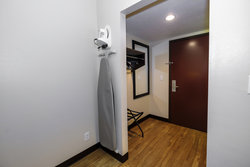  - Red Roof Inn Vermillion