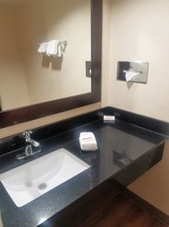  - Red Roof Inn & Suites Hobby Airport Houston - I-45, Exit 35