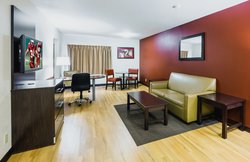  - Red Roof Plus+ Inn & Suites South Deerfield