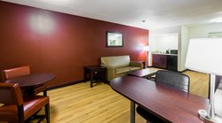  - Red Roof Plus+ Inn & Suites South Deerfield