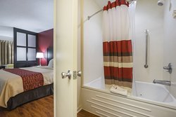  - Red Roof Inn & Suites Scottsboro