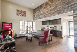  - Red Roof Inn Airport Oklahoma City - I-40, Exit 145