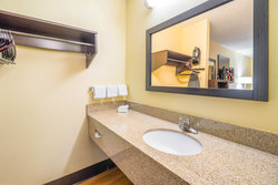  - Red Roof Inn Clarksville - I-24, Exit 4