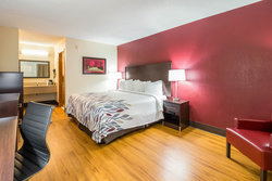  - Red Roof Inn Clarksville - I-24, Exit 4