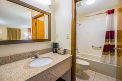  - Red Roof Inn Clarksville - I-24, Exit 4