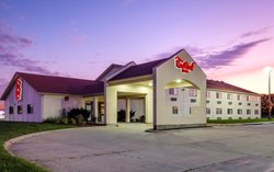  - Red Roof Inn Holton