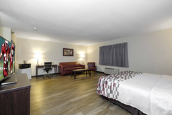  - Red Roof Inn Holton
