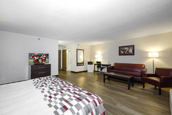  - Red Roof Inn Holton