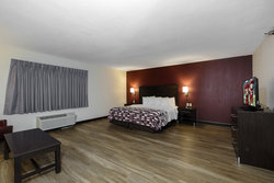  - Red Roof Inn Holton