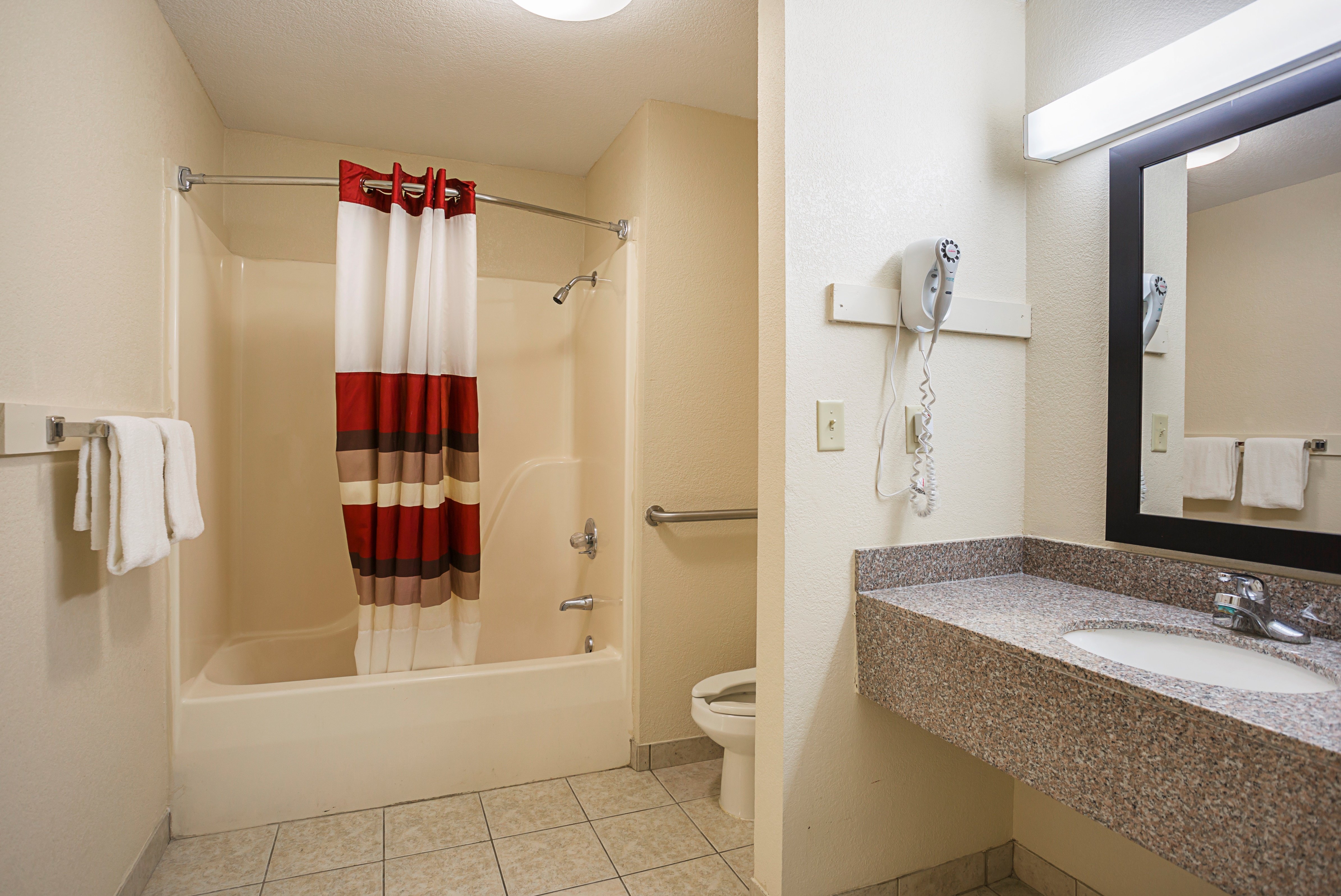 RED ROOF WEST MEMPHIS, AR-guestroom-ADA Bathroom.jpg