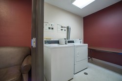  - Red Roof Inn Troy - I-55 & I-70, Exit 18