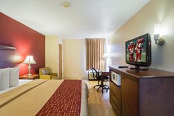  - Red Roof Inn Music City Nashville - I-24 & I-65, Exit 87
