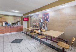  - Red Roof Inn Williamsport - I-81, Exit 2