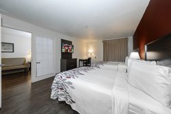  - Red Roof Inn & Suites Airport Pooler - I-95, Exit 104