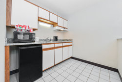  - Red Roof Plus+ Inn & Suites Guilford - I-95, Exit 57